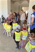 Návšteva seniorov a detí z jaslí v kultúrnom centre